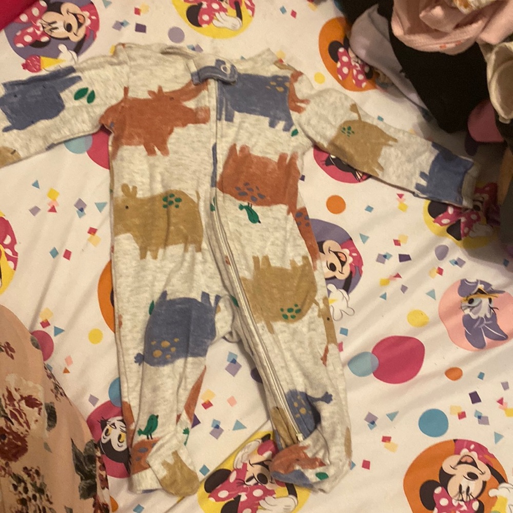 Rhino themed gray onesie for nb baby